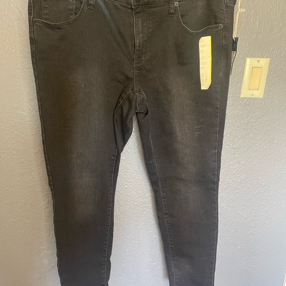 Skinny jeans women’s Mid-rise-Universal Thread brand new size 14 -32 waist SHORT - Picture 7 of 7